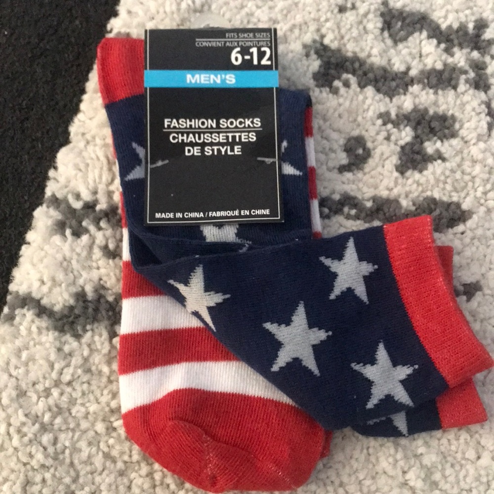 Men’s American Flag themed socks for shoe size 6-12